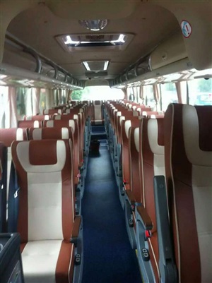 豪華大巴車